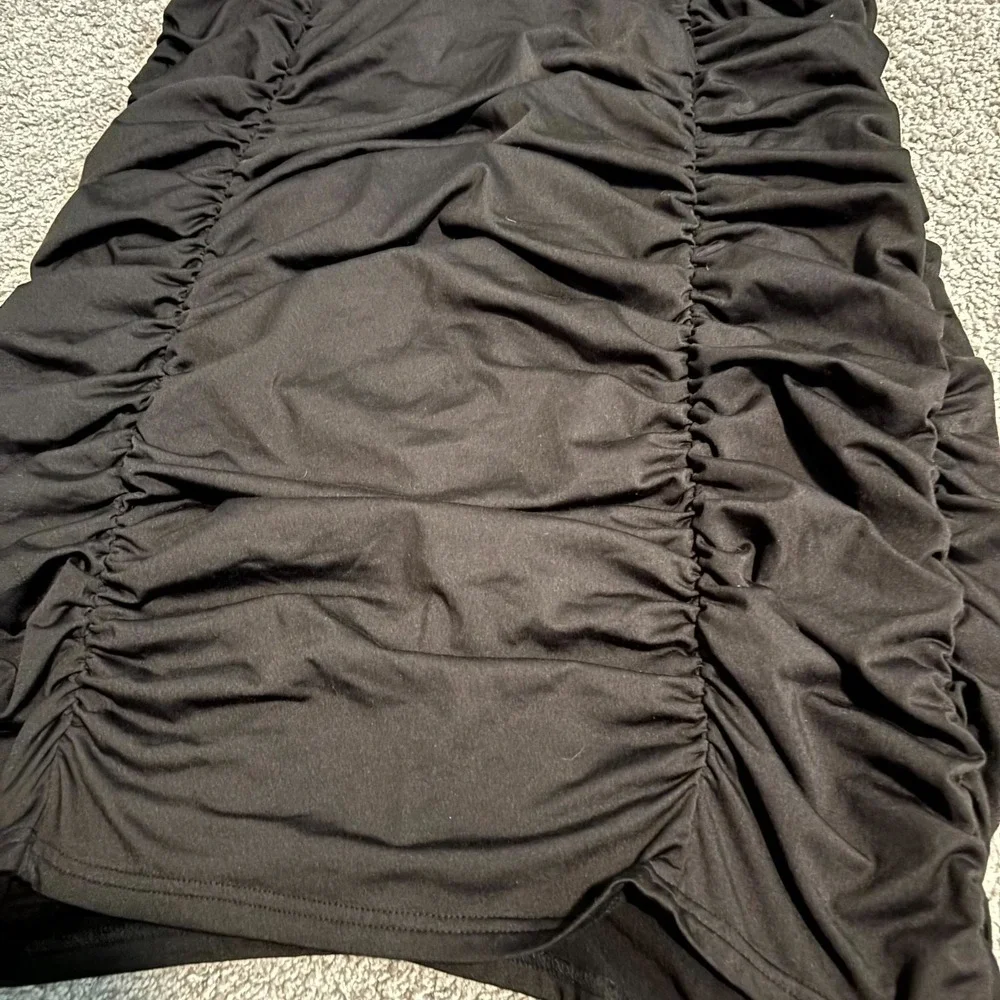 Poseshe Womens 3XL Black Ruched Bodycon Dress V Neck Stretch Midi Plus Size - Picture 2 of 9